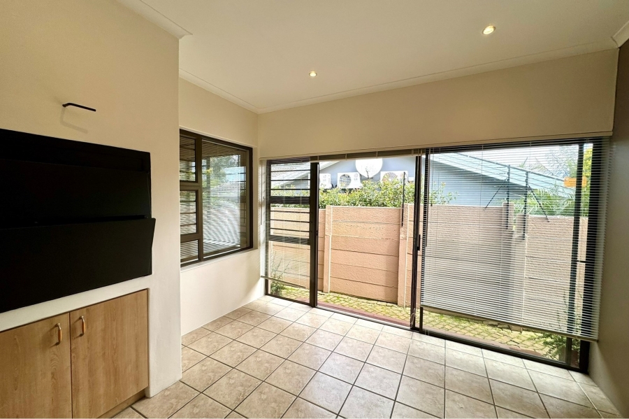 1 Bedroom Property for Sale in Welgemoed Western Cape